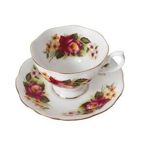 Vintage ROYAL ALBERT Bone China Teacup & Saucer Tea Cup Roses England Floral